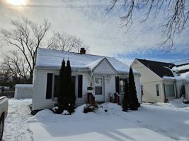 featured image of 16202 Cloverside Ave