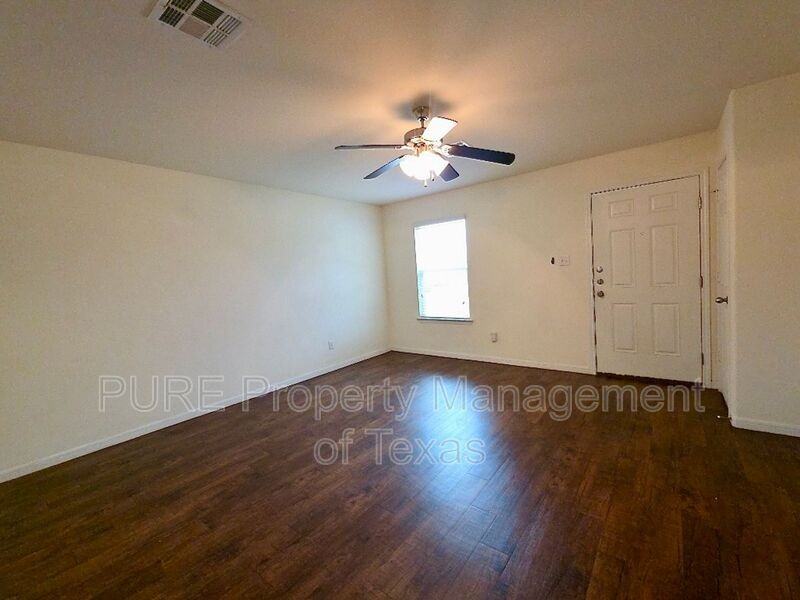 306 Wyeth St - Photo 3 of 21