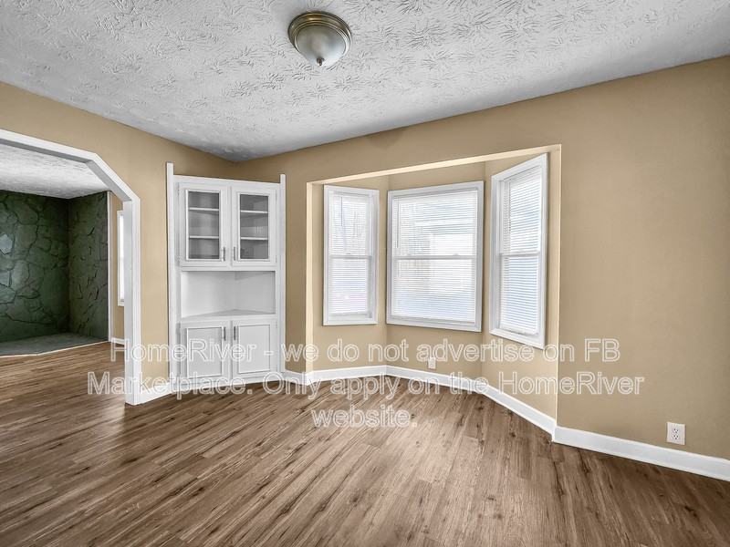 2539 Pinewood Dr Ne - Photo 3 of 21