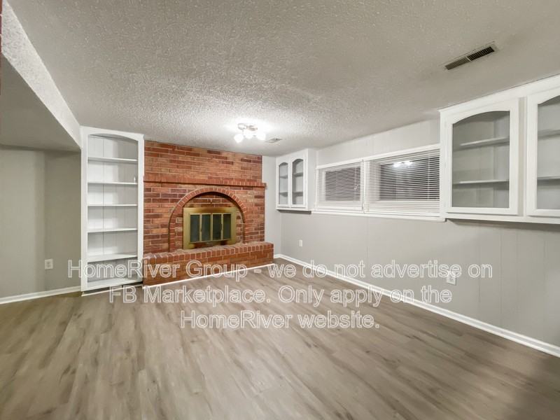 20308 E Millhaven St - Photo 7 of 27