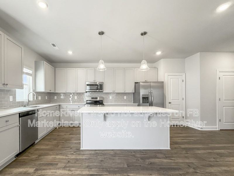 736 Lightrail Dr - Photo 7 of 21