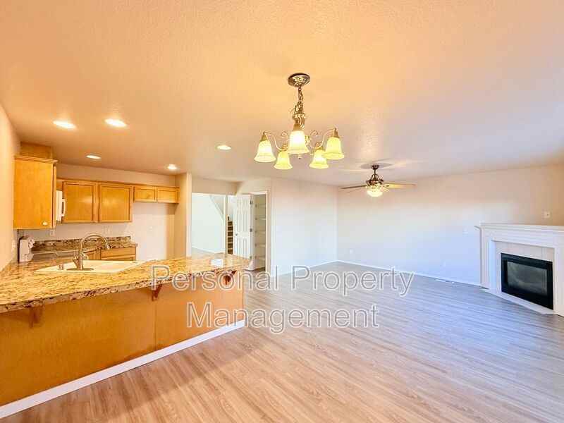 16524 Ne 19th St - Photo 5 of 35