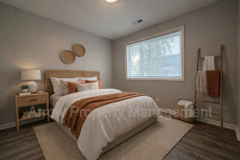 660 S 20th St #1 - Photo 4 of 8