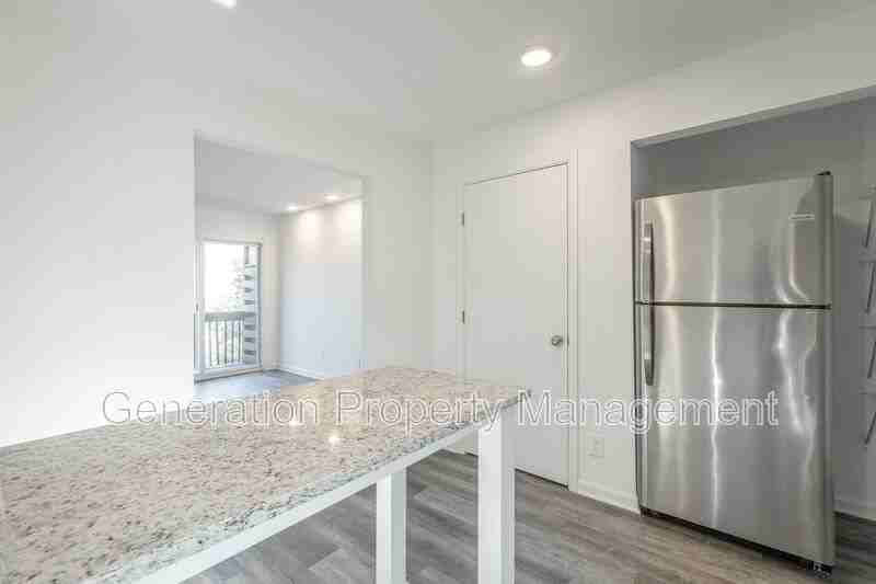 73 Shallowford Rd #9 - Photo 2 of 44