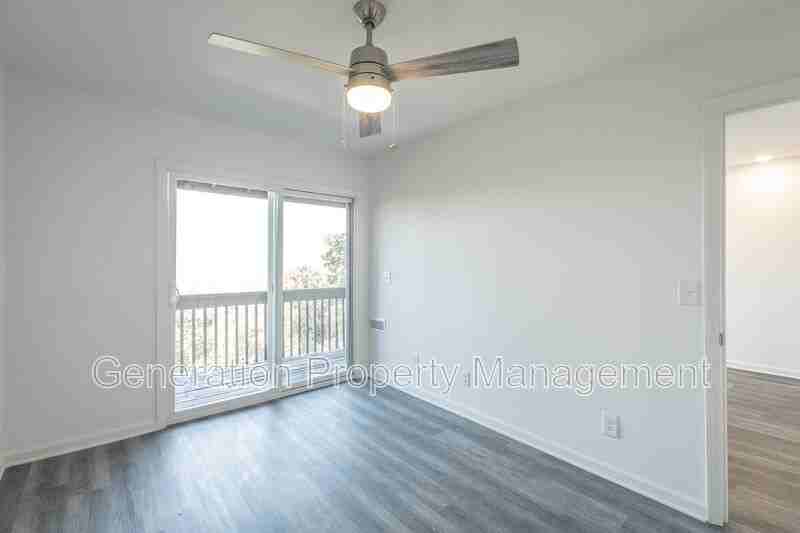 73 Shallowford Rd #9 - Photo 6 of 44