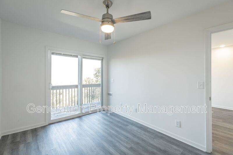 73 Shallowford Rd #4 - Photo 6 of 44