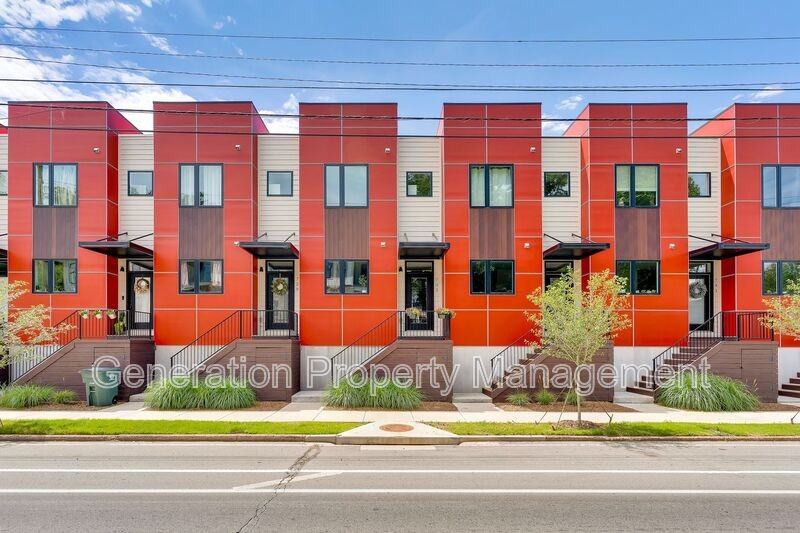 733 N Market St - Photo 2 of 30