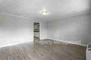 featured image of 112 Van Cleve St #6