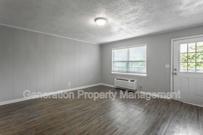 112 Van Cleve St #6 - Photo 2 of 12