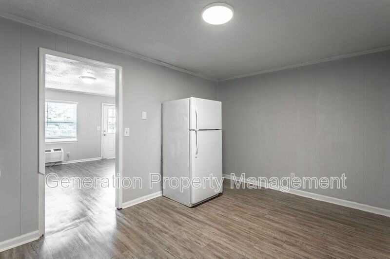 112 Van Cleve St #6 - Photo 3 of 12