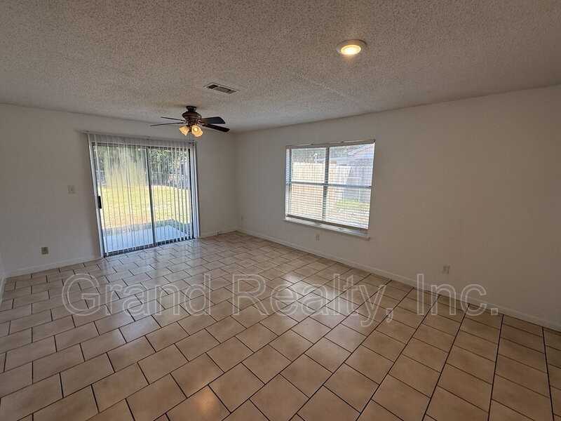 4148 Charles Cir - Photo 7 of 19