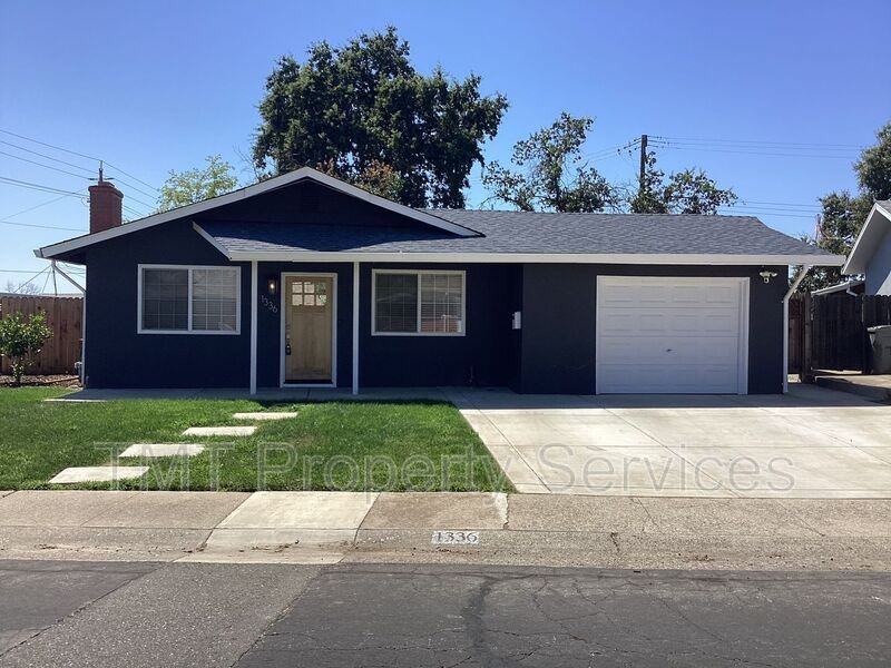 1336 School St - Photo 2 of 27