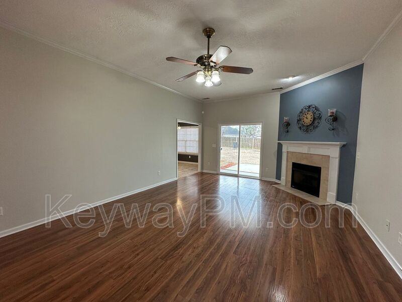 435 Saint Julian Pl - Photo 3 of 19