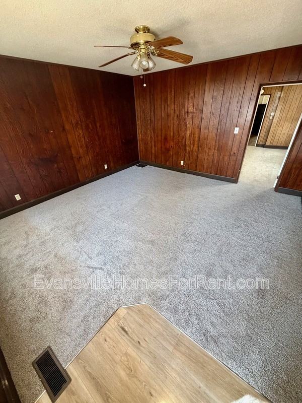 2119 W Michigan St - Photo 2 of 7