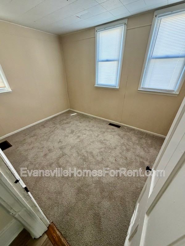 2119 W Michigan St - Photo 7 of 7