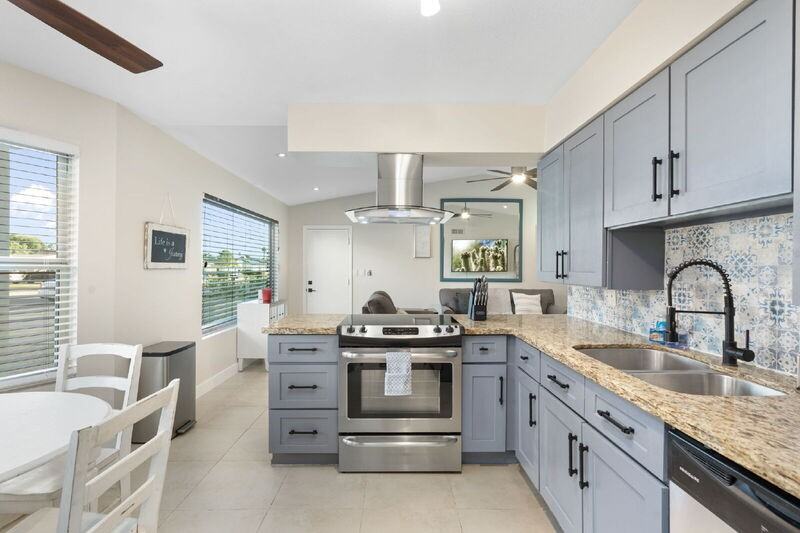 14410 N 42nd Pl - Photo 6 of 43