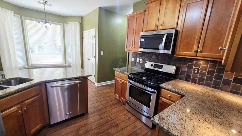 203 Elmbrook Ln - Photo 6 of 33