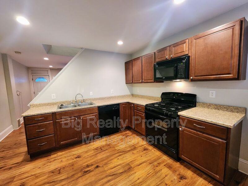 433 Beaver St - Photo 5 of 16