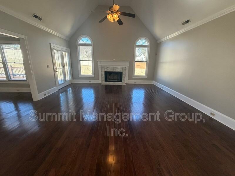 2405 Twin Creek Ct Sw - Photo 2 of 50