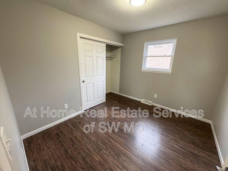 1164 S Hillcrest Ave - Photo 6 of 6