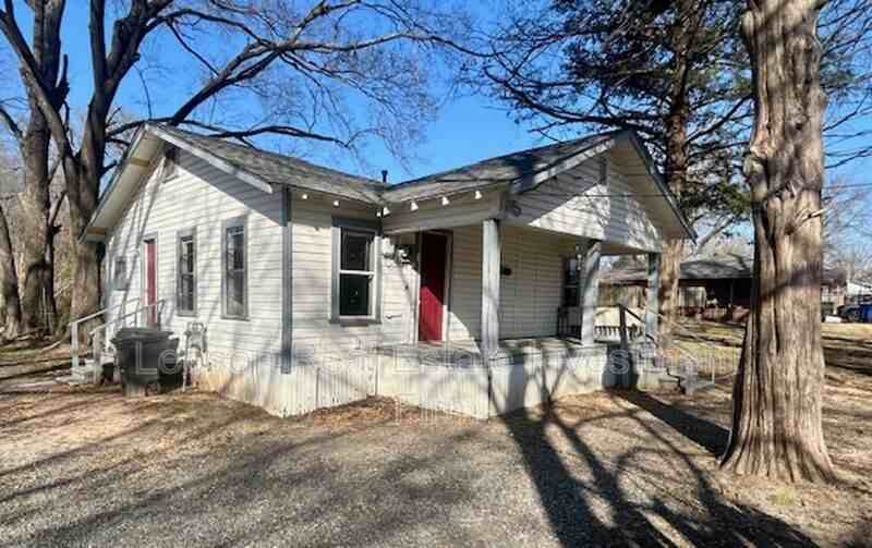 158 W 80th St - Photo 2 of 12