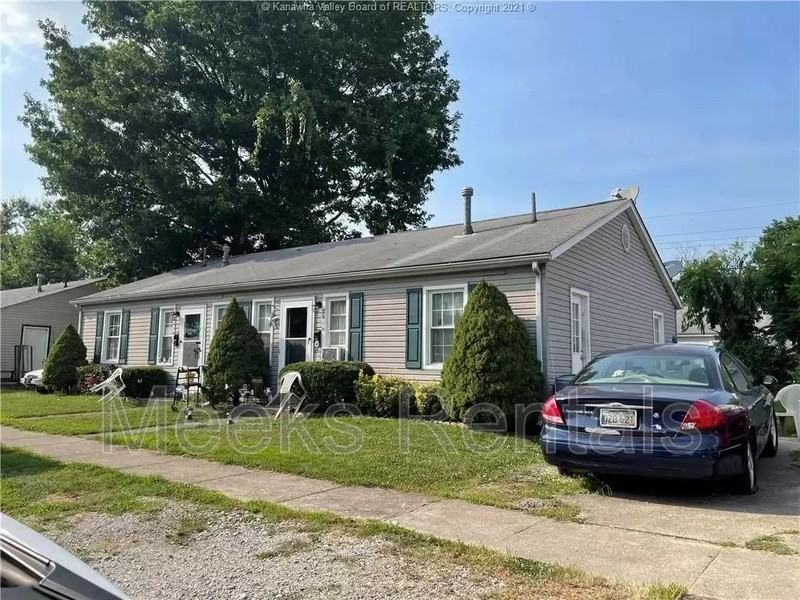 2616 Furlong Ave - Photo 4 of 4