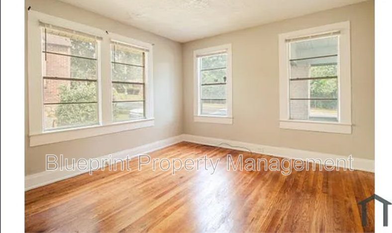 1521 Graymont Ave W - Photo 6 of 8