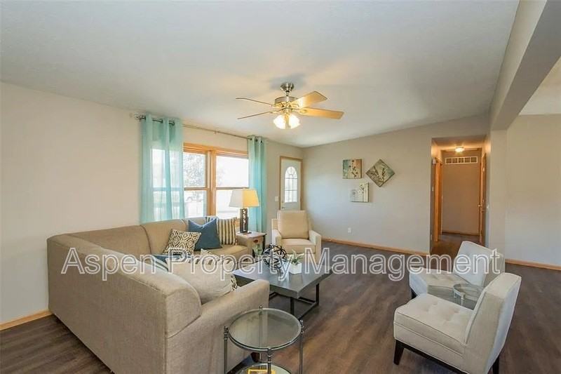 117 Buckeye Ln - Photo 3 of 23