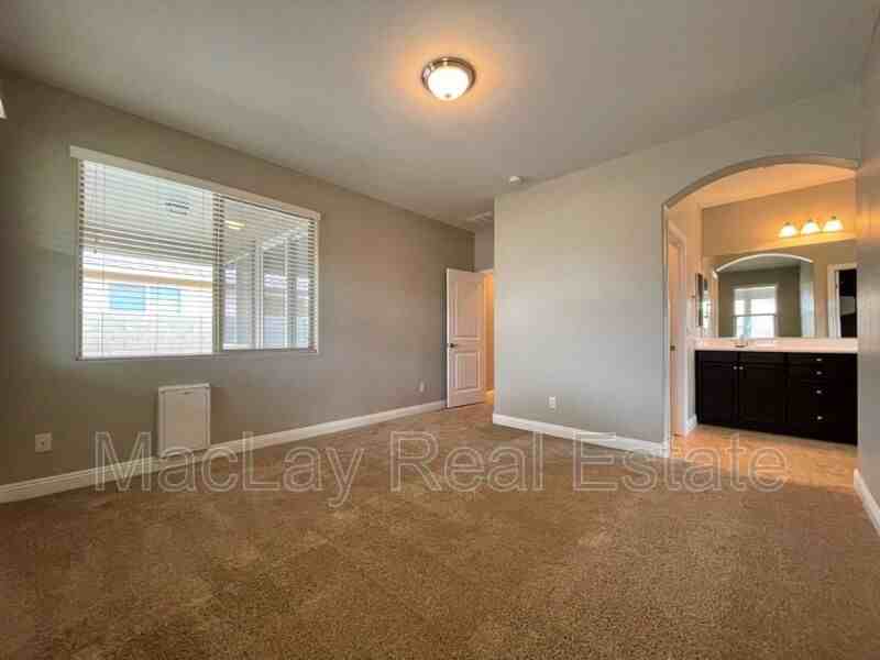 1728 W Loemann Dr - Photo 7 of 17