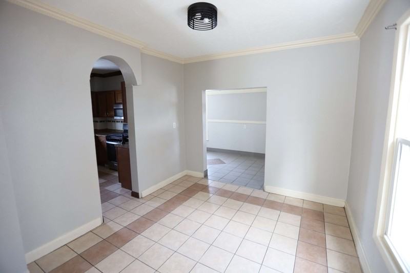 639 Curve St Sw - Photo 5 of 14