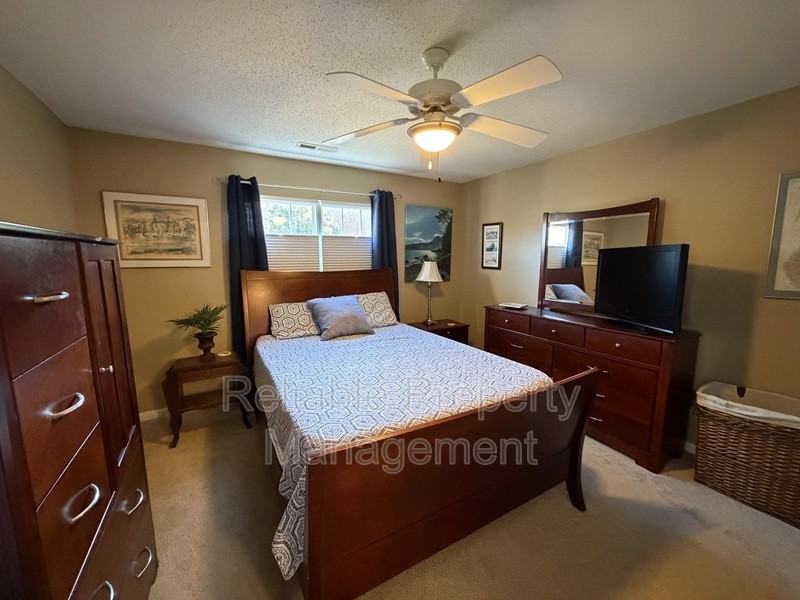 203 Sturbridge Dr - Photo 7 of 13