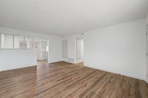 featured image of 203 Jefferson St Apt B #203B