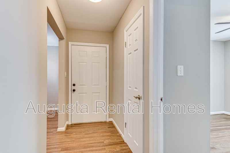 1402 Johns Rd - Photo 5 of 28