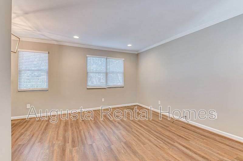 1402 Johns Rd - Photo 7 of 28