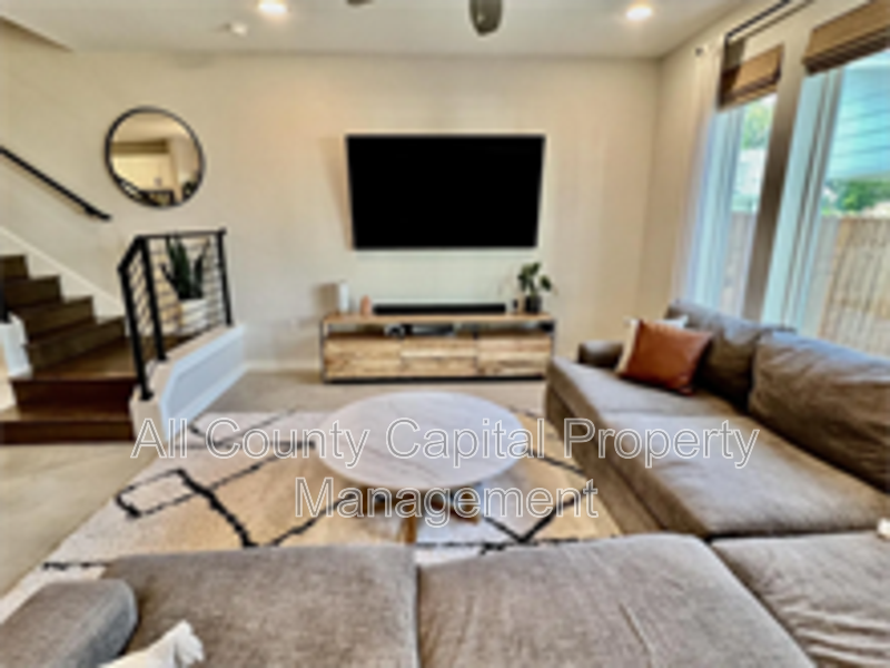 1924 Bunche Rd #A - Photo 4 of 14