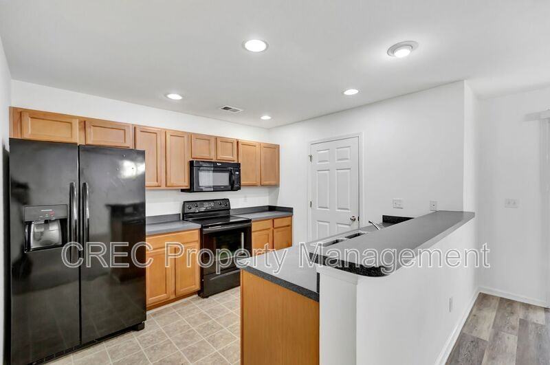 9176 Maple Grove Dr - Photo 7 of 28