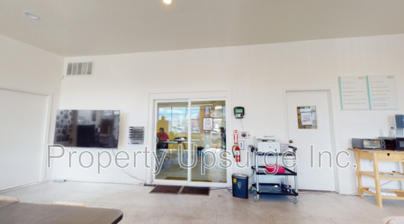 415 E 10th St - Photo 6 of 47