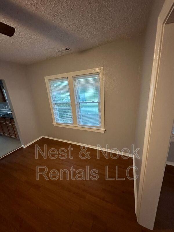 412 S Urbana Ave - Photo 6 of 17