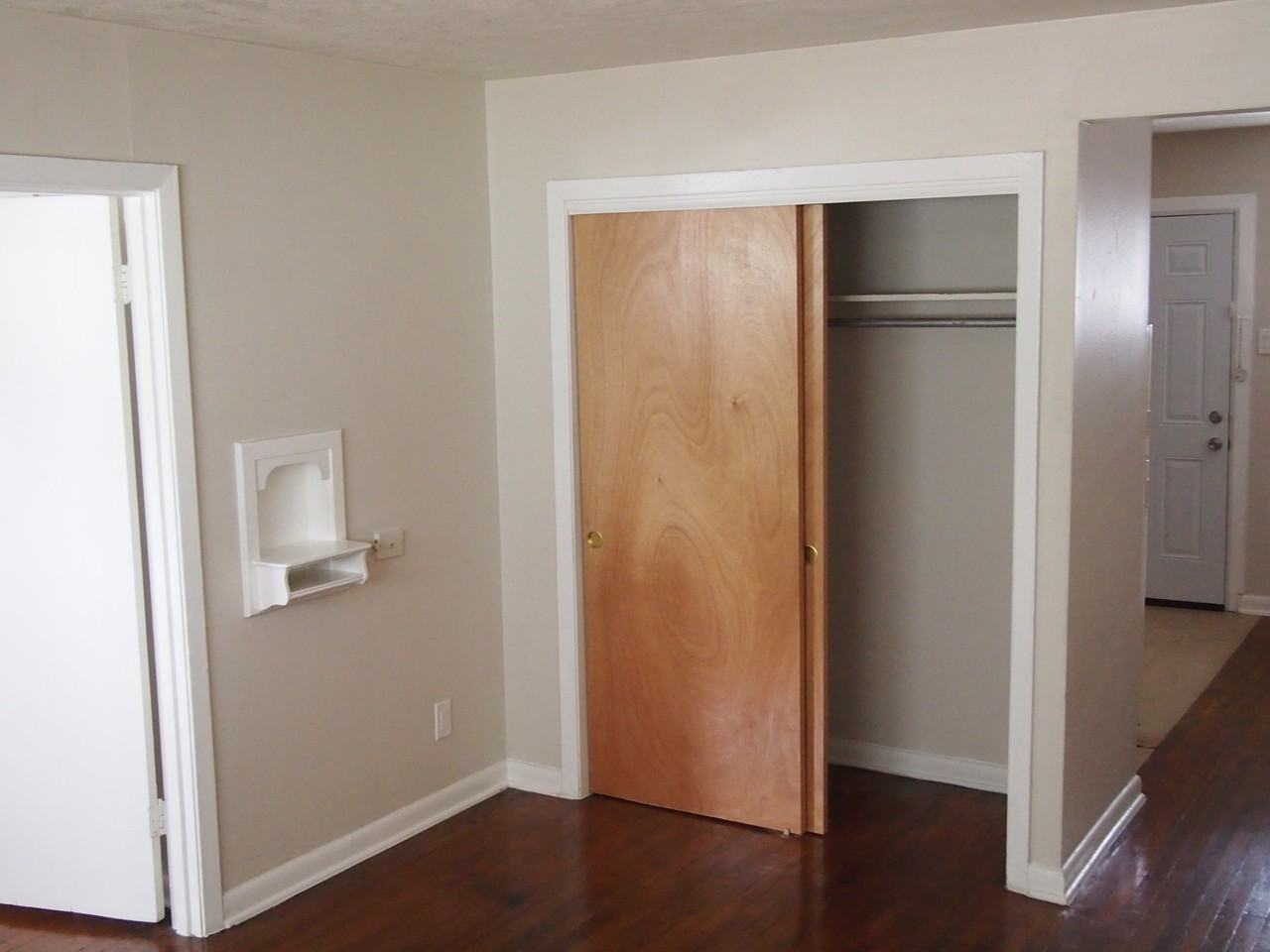 Southmore (2403) - Photo 5 of 5