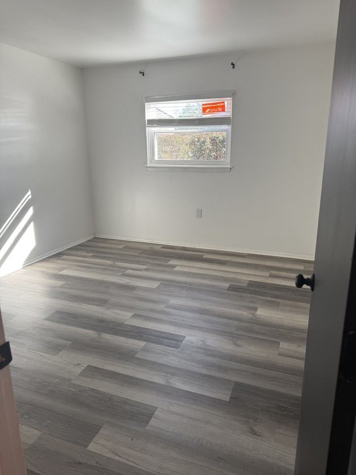 New Rosewood/Summertree Apts - Photo 2 of 7