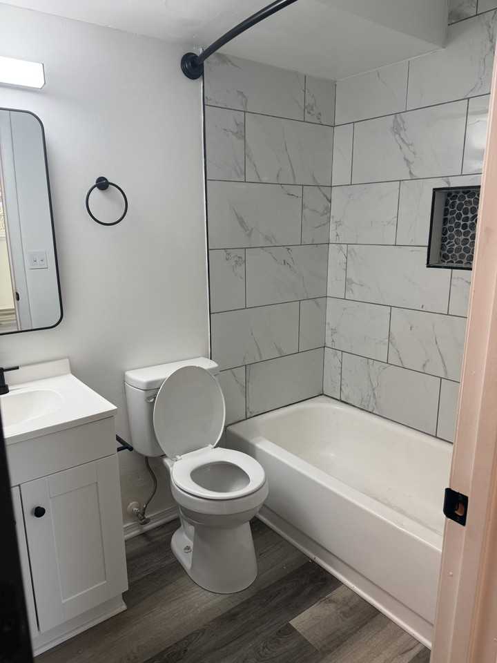 New Rosewood/Summertree Apts - Photo 3 of 7