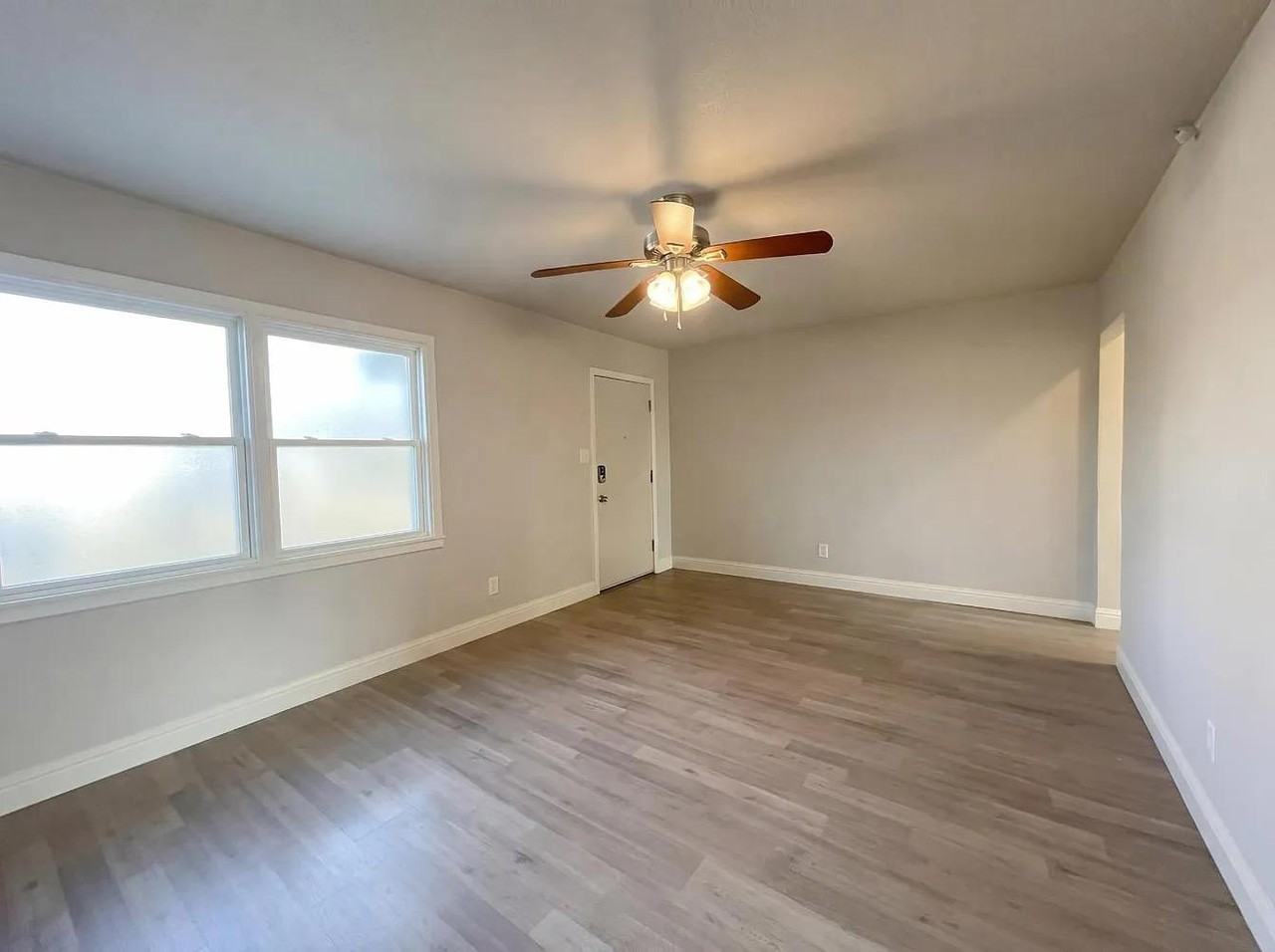 3910 Ivy Street - Photo 7 of 8