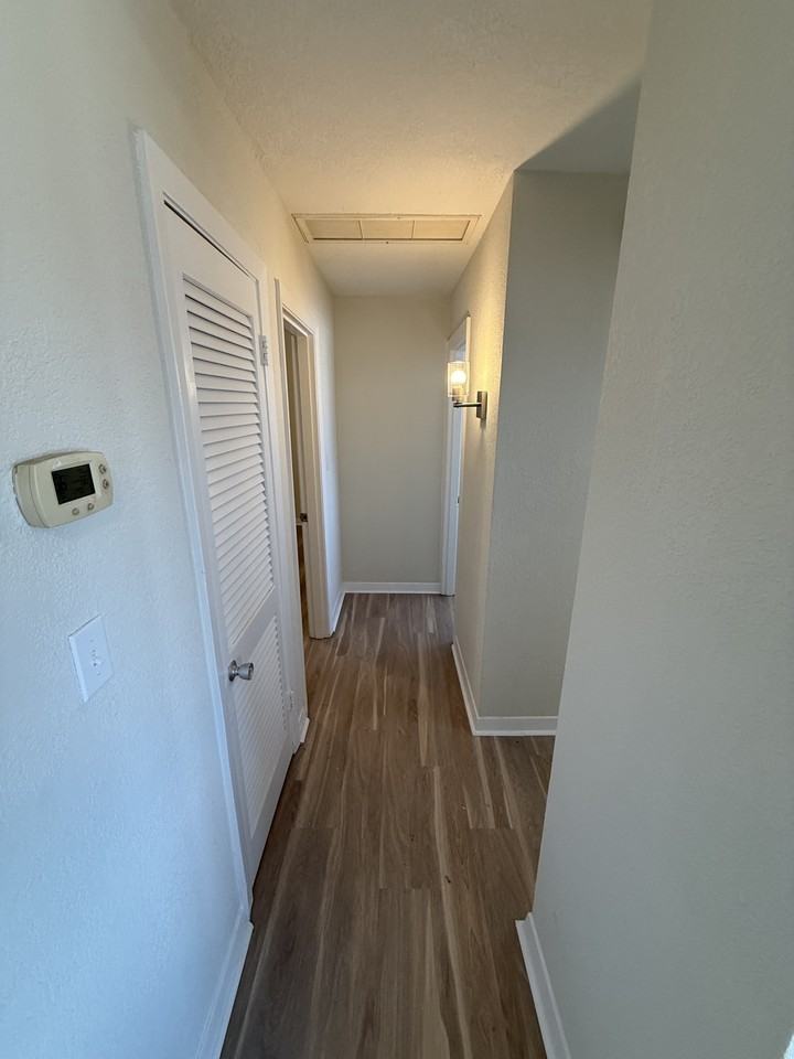 Bison Ave, 7919 - Photo 4 of 8