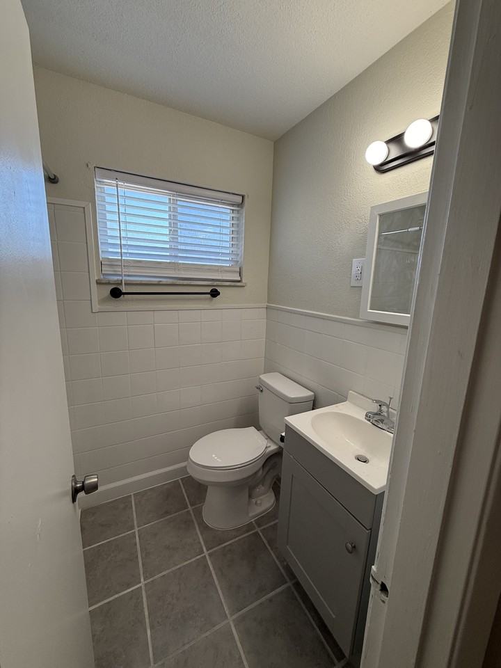 Bison Ave, 7919 - Photo 5 of 8