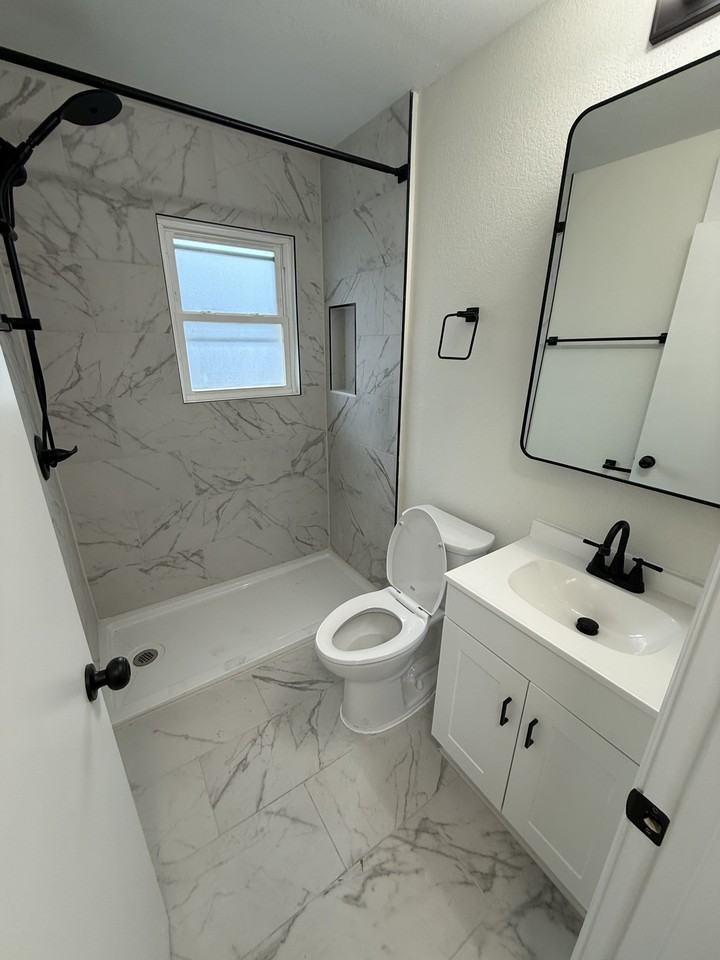 Pine Manor Properties - Photo 7 of 7