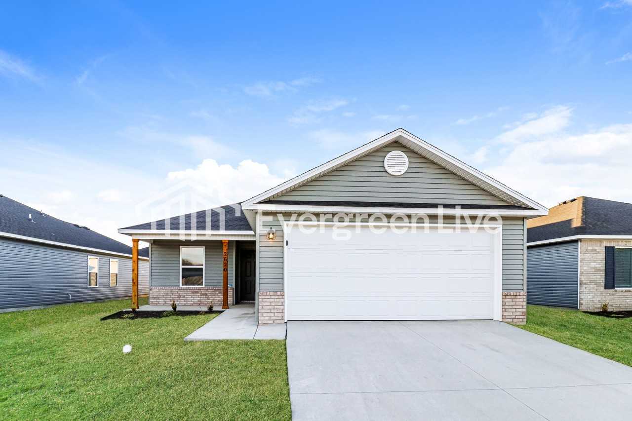 2620 E Gila Way - Photo 2 of 15