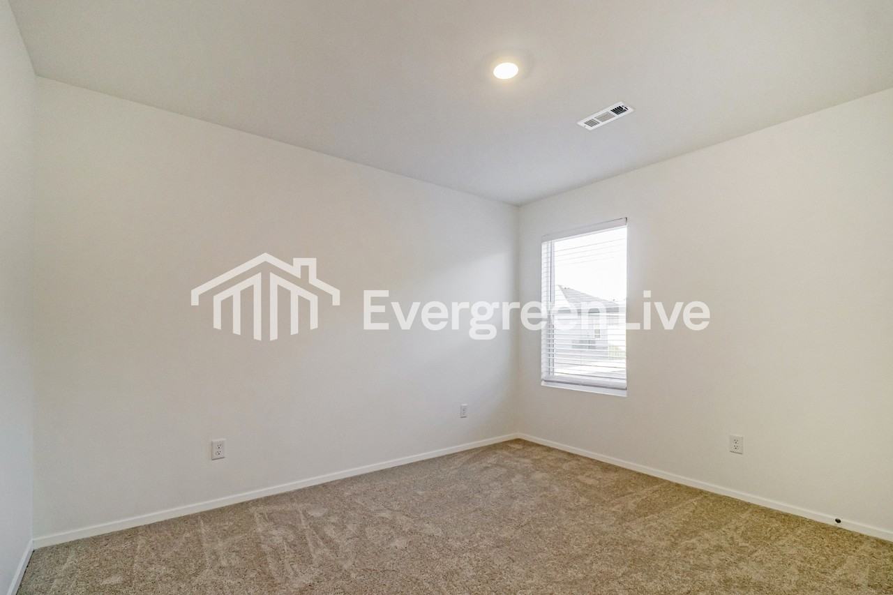 2620 E Gila Way - Photo 4 of 15