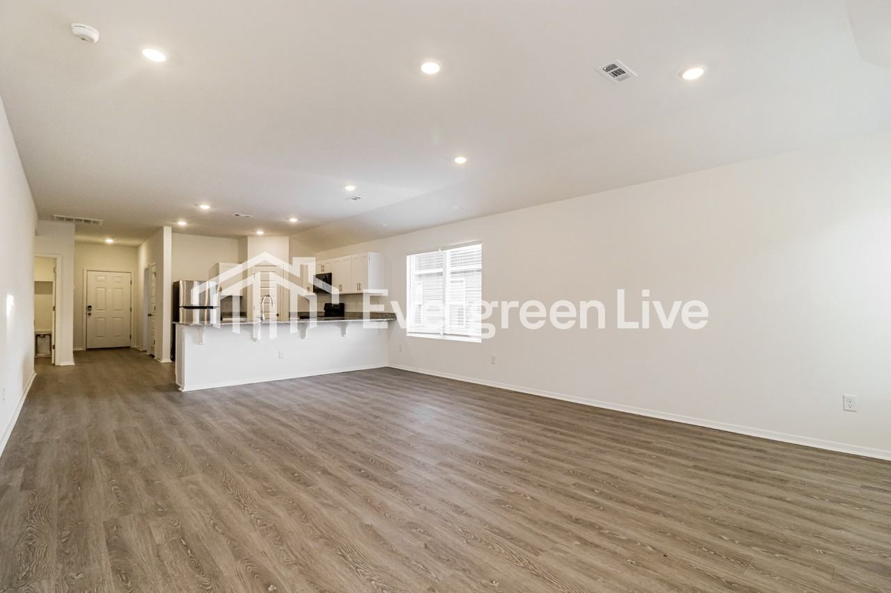 2620 E Gila Way - Photo 6 of 15