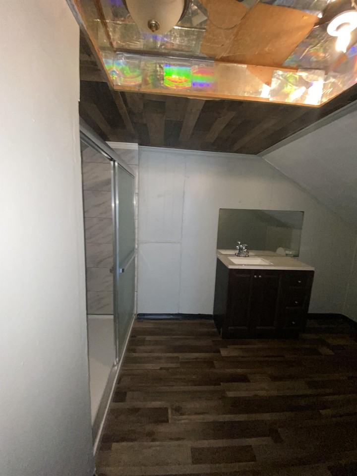 Gazin - Photo 3 of 6