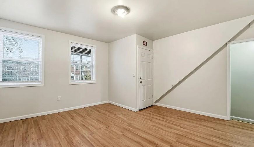 1310 North Ellwood Avenue - Photo 5 of 11